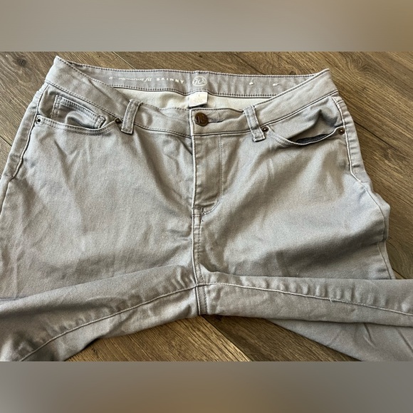 W62 Westport Signature Skinny Fit Jean Pants Gray Size 8 - Picture 13 of 13
